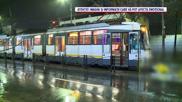 Un bărbat a murit după ce a fost lovit de tramvai în București. Ar fi încercat să traverseze neregulamentar