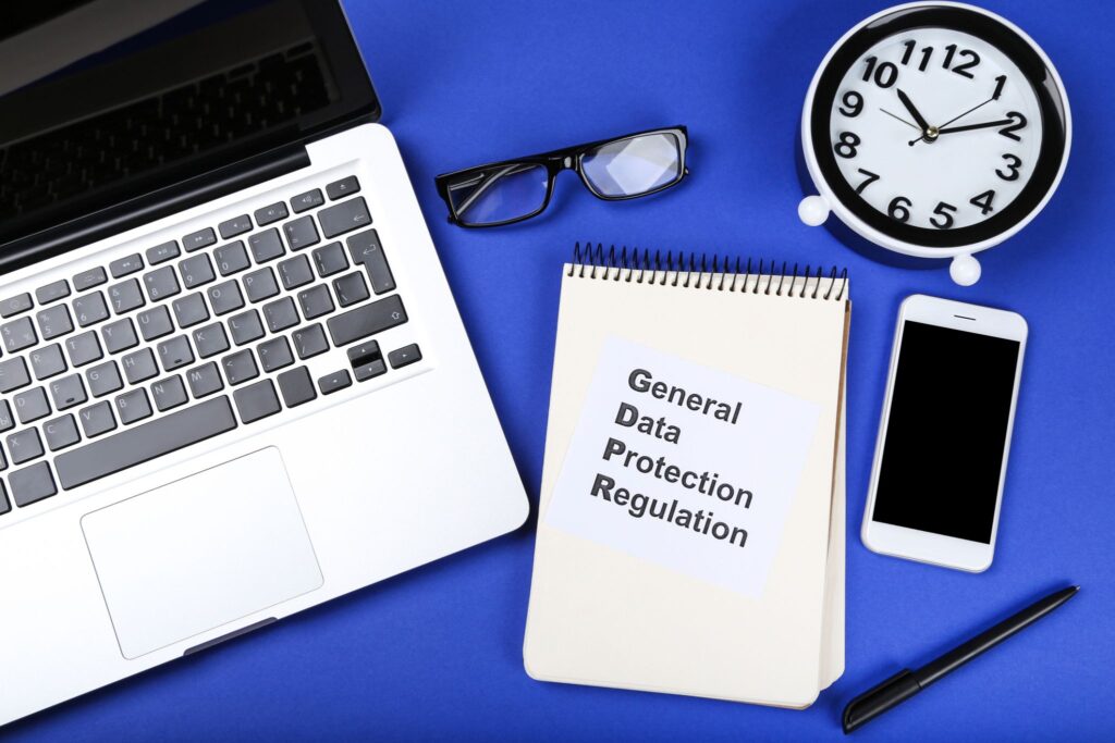 20.000 EUR, amendă GDPR pentru magazinul online de optică Lensa