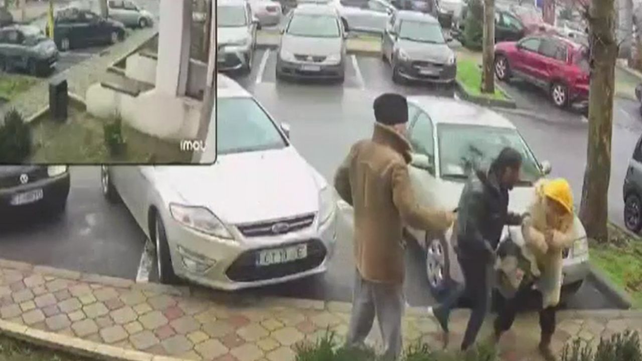 Doi bătrâni au fost jefuiți în plină zi în Cernavodă. Unul dintre atacatori, identificat de polițiști