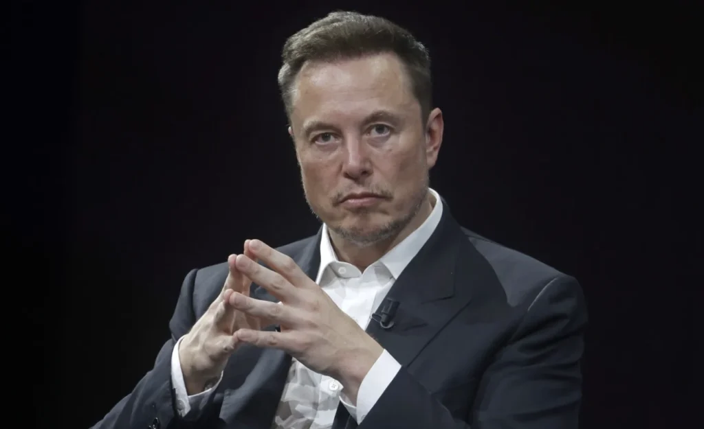Ultima ”nebunie” gândită de Elon Musk: Vrea să construiască un oraș pe Lună și va fi gata în doar câțiva ani