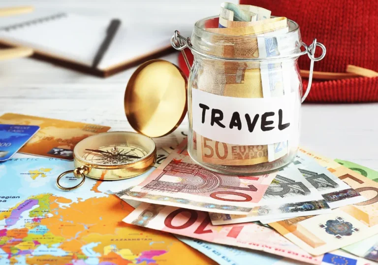Vacanțele se scumpesc. Destinația care introduce o taxă turistică de 3% pentru a combate supraturismul