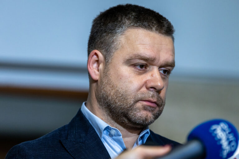 Ciprian Ciucu anunță noi întâlniri cu conducerea STB și sindicatele: „Consumă cât o primărie de sector. Sectorul 7…”