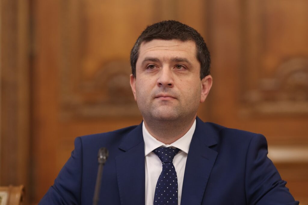 VIDEO Ministrul Miruță dă asigurări că pensiile din MApN nu se taie. „Militarii nu sunt în situația cu dosare întârziate sau cu infractori cărora li s-au prescris pedepsele”