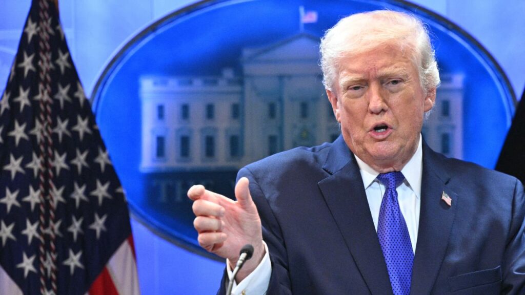 Mobilizare militară masivă a SUA lângă Iran. Fost consilier al Casei Albe: Nici măcar Trump nu știe ce decizie va lua
