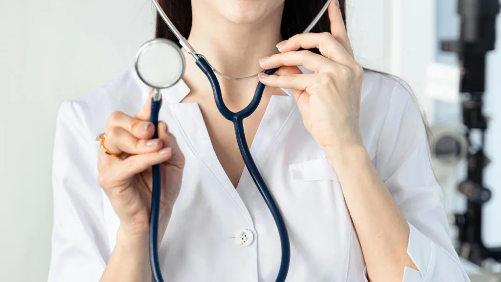 ”HEALTH FORUM: Prevenția, investiție strategică în viață, sănătate și dezvoltare”, conferință LIVE DCNews Media Group