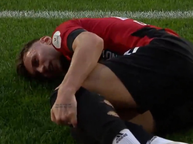 Denis Drăguș a primit vestea! Cât va sta pe bară, după ce s-a zvonit că are ruptură de ligamente încrucișate