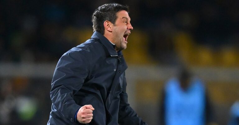 Cristi Chivu, cu o mână pe trofeu în Italia. Inter e la o diferență uriașă față de AC Milan, care s-a făcut de râs acasă