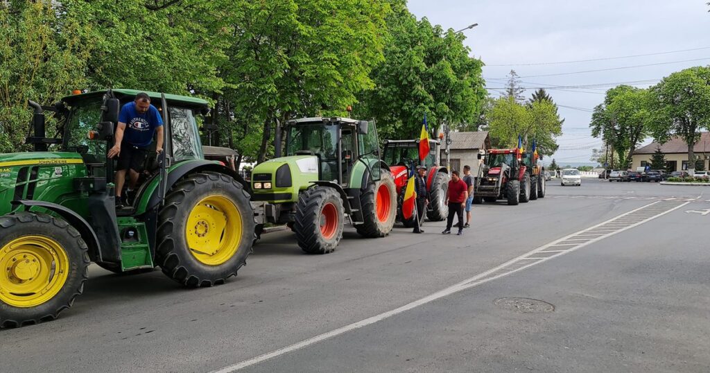 Fermierii din Serbia au blocat drumurile, cerând majorarea subvenţiilor