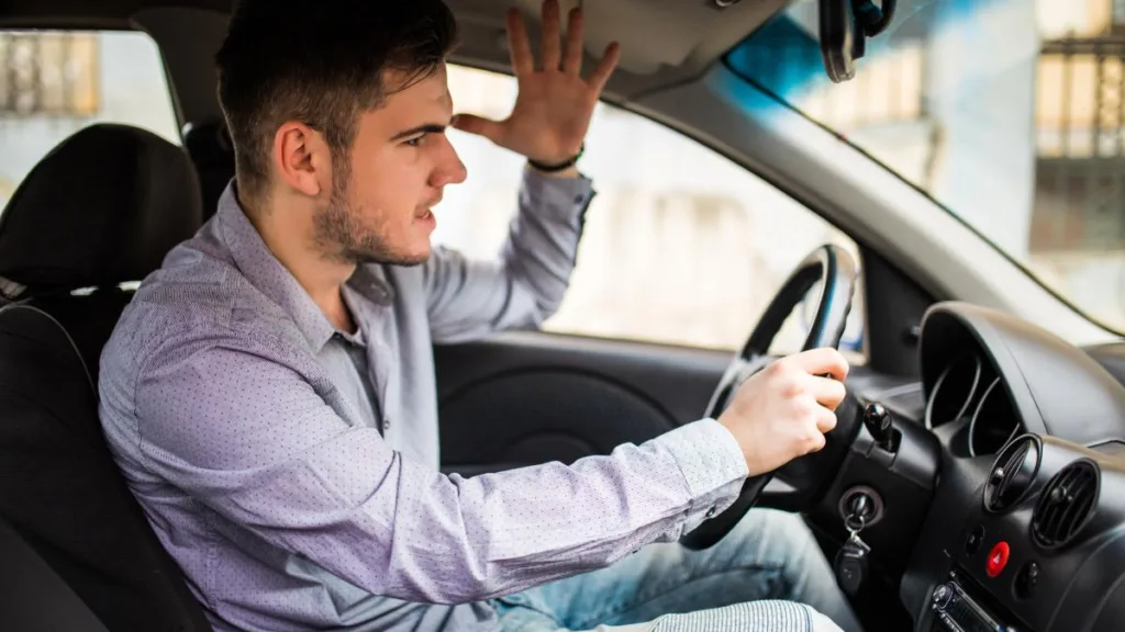 Amenzile neplătite te lasă fără permis. Mecanismul intră în vigoare în 6 luni