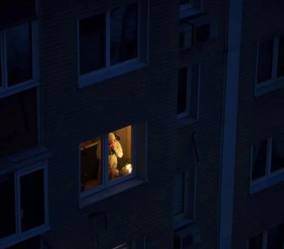 Ucrainenii &icirc;ndură gerul și &icirc;ntunericul &icirc;n case/FOTO:X