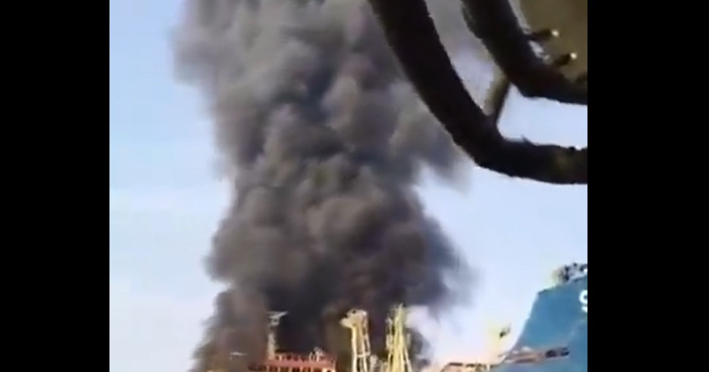 Petrolier atacat în Strâmtoarea Ormuz. Patru marinari au fost răniți