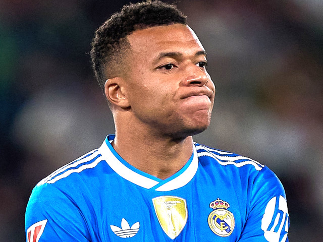 Probleme la Real Madrid? Kylian Mbappe s-a enervat și a plecat în Franța!