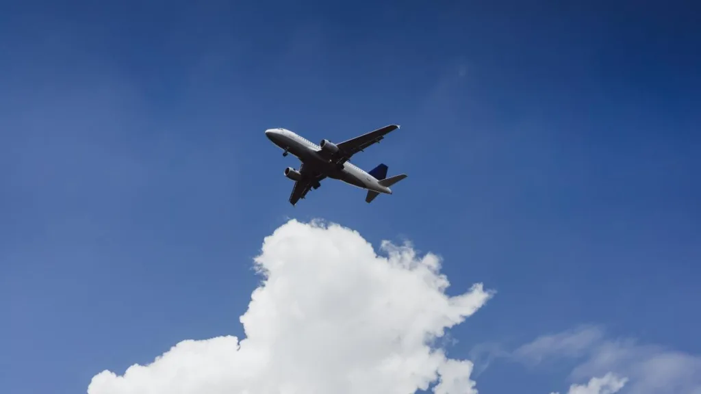 Anunț de ultimă oră pentru românii blocați în Abu Dhabi. Fly Dubai zboară în această noapte spre România