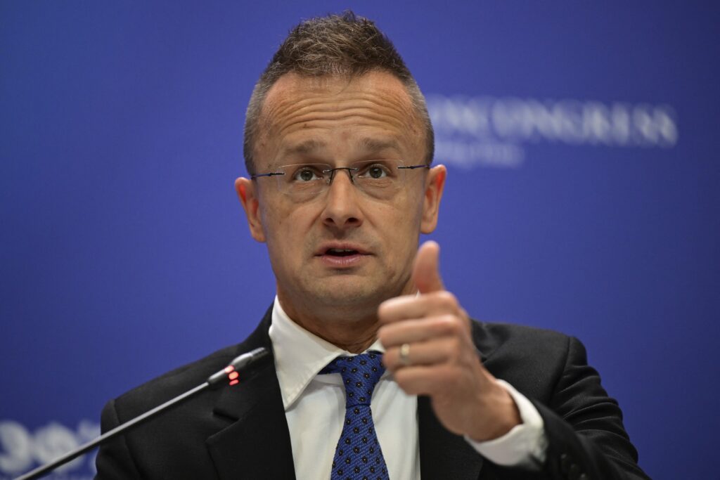 Guvernul de la Kiev „și-a pierdut complet mințile”, susține ministrul de Externe maghiar. Motivul noii dispute ungaro-ucrainene