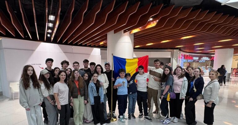 Părinții copiilor repatriați din Dubai, mulțumiri către Consulatul României. „Imaginea razboiului te ajută să înțelegi cât valorează pacea”