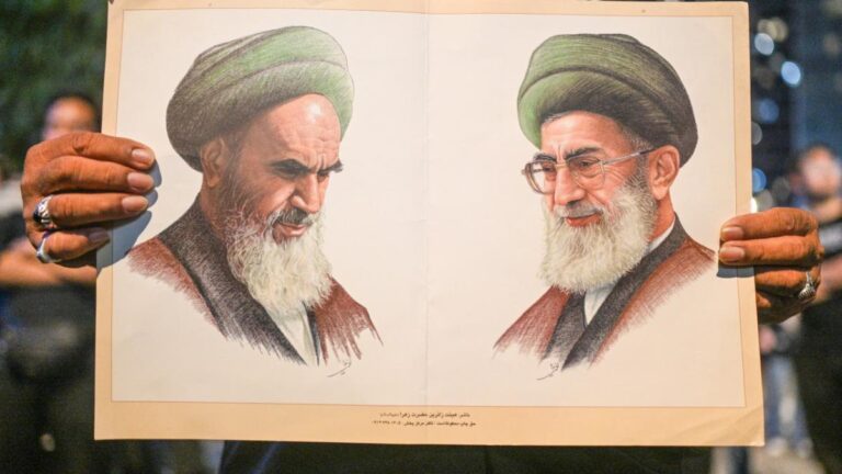 Iranul a încălcat regula lăsată cu limbă de moarte de ayatollahul Ruhollah Khomeini, primul lider suprem al țării