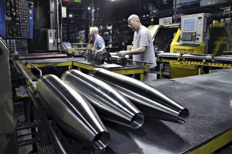 Europa și-a triplat importurile de arme