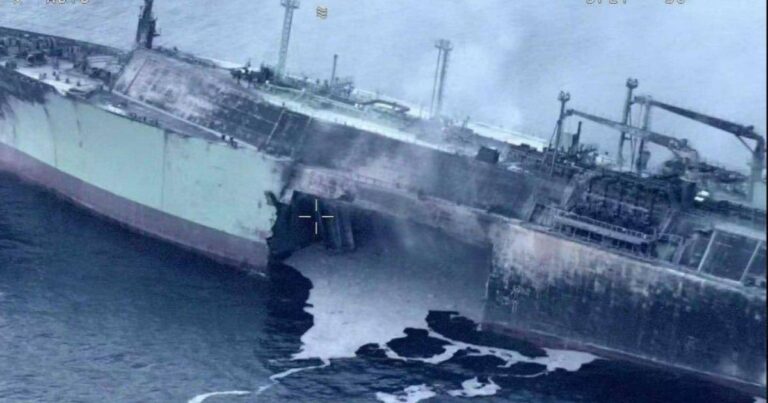Bomba cu ceas din Marea Mediterană. Un petrolier rusesc ce plutește în derivă se apropie de coastele Italiei