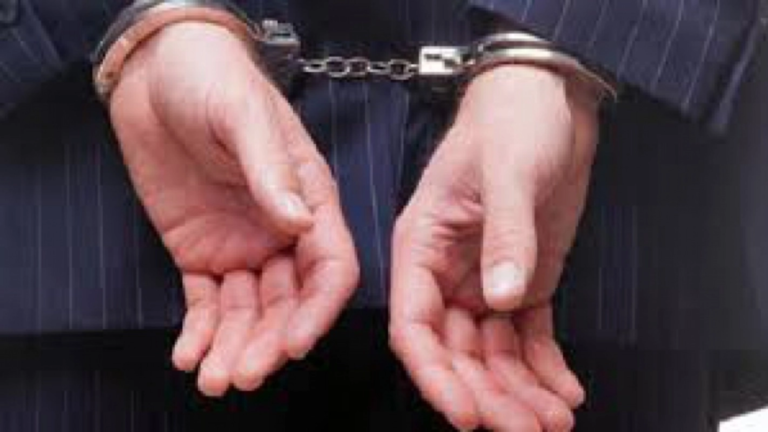 Cinci persoane reţinute după un scandal într-un local din Topliţa