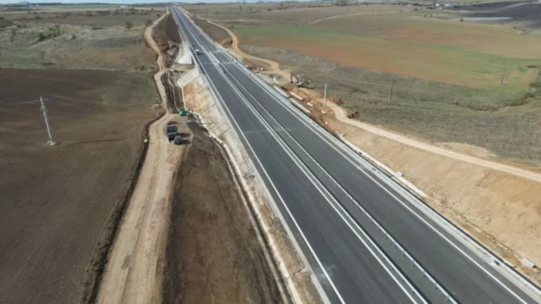 S-a bătut palma pentru un mega-proiect de infrastructură: Drum Expres strategic în sudul României, care face legătura cu restul Europei