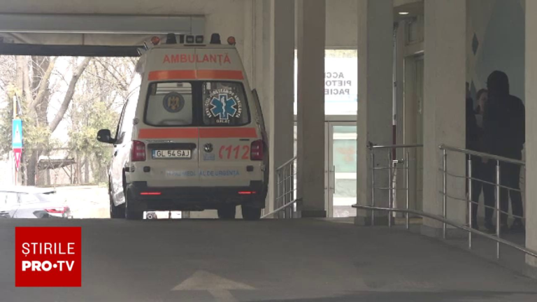 Un bărbat de 83 de ani a murit după ce a fost transferat timp de 16 ore între două spitale din Galați