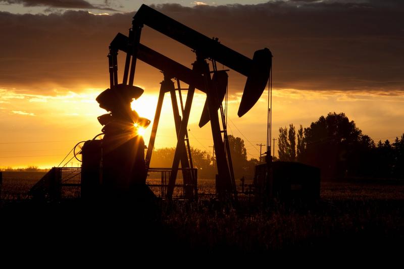 A devenit petrolul o „lebădă neagră”? Semnalul pe care îl transmite pe Wall Street