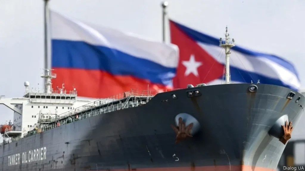 Vladimir Putin dă o mână de ajutor dușmanilor lui Trump. Trimite petrol și gaze în Cuba în ciuda restricțiilor