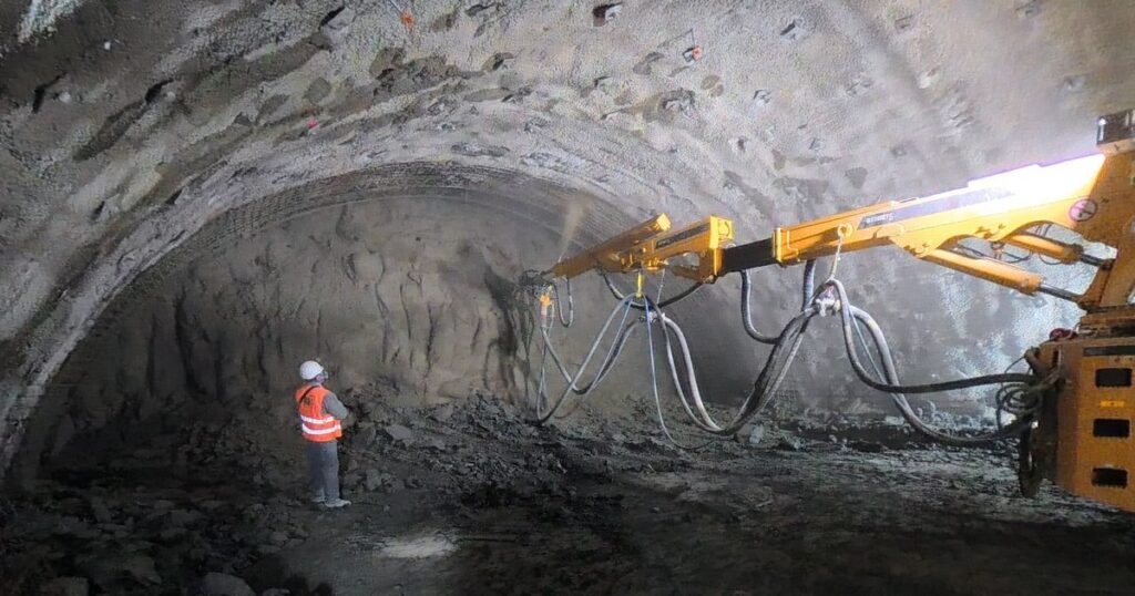 Tunelurile Autostrăzii Lugoj–Deva prind contur. Secțiunea Margina–Holdea a trecut de jumătatea drumului, anunță șeful CNAIR: „Stadiu fizic este de 56%”