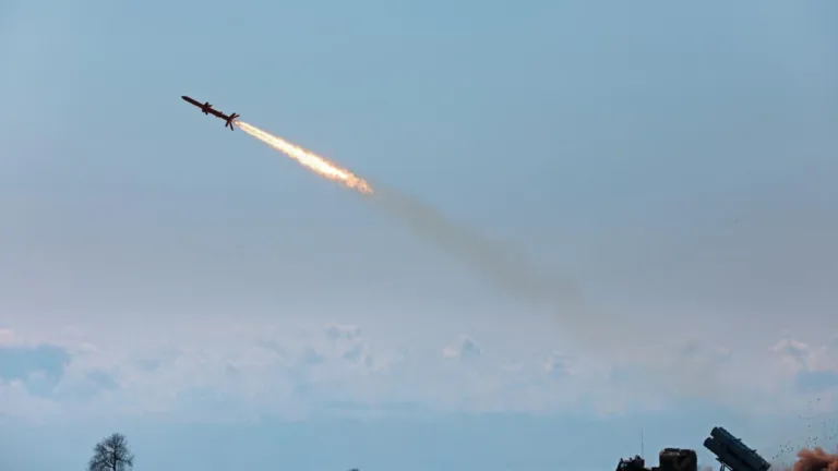 Marea Britanie exclude baza Akrotiri din acordul militar cu SUA