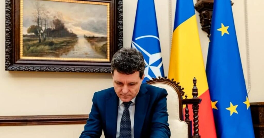 Legea împotriva agresorilor sexuali condamnați, promulgată de Nicușor Dan: locurile în care nu au voie să lucreze