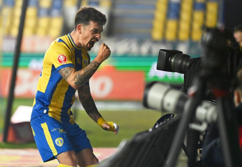 Petrolul a bătut palma cu noul antrenor! Azi semnează contractul