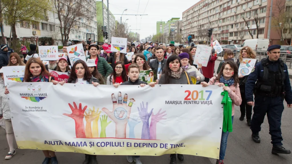Marşul pentru Viaţă, organizat de Asociaţia România pentru Viaţă, se desfăşoară sâmbătă, în Capitală