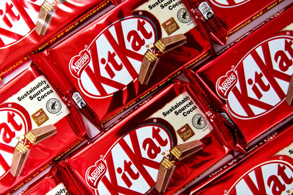 Cum s-a transformat un jaf masiv la KitKat într-un vis pentru un PR de criză