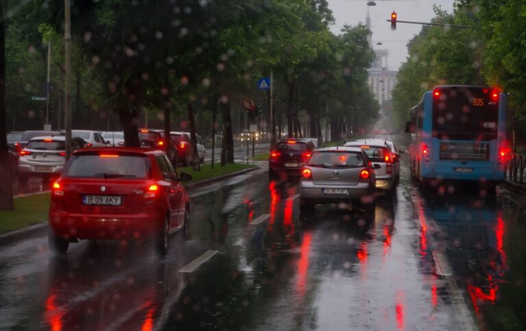 Două alerte meteo pentru București, emise acum de meteorologi