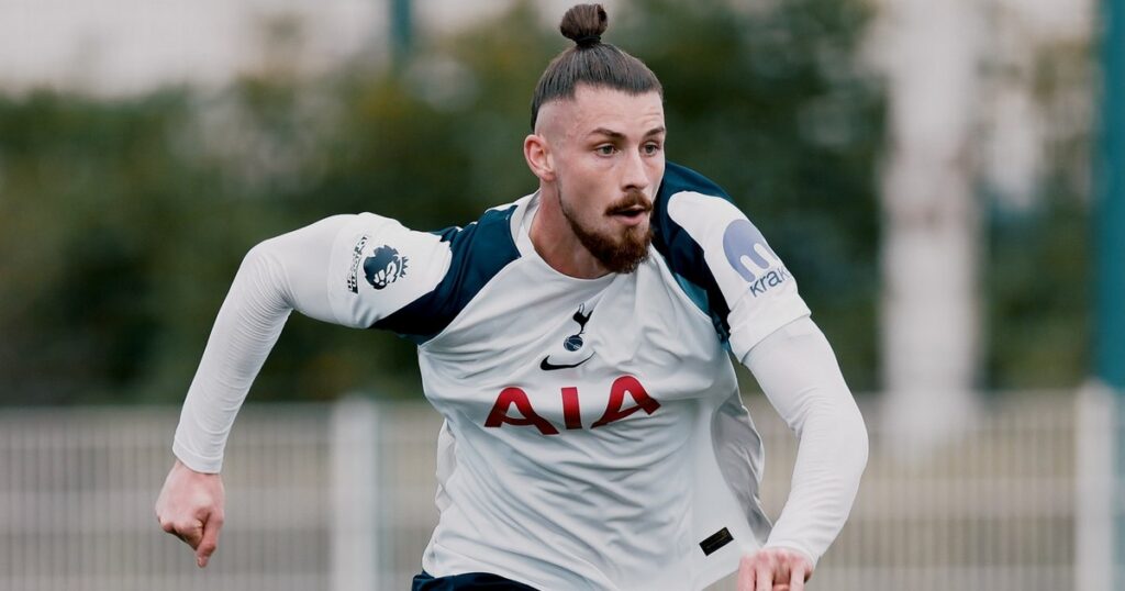 Lovitură pentru Radu Drăgușin. Numirea noului antrenor de la Tottenham, cea mai nefavorabilă variantă pentru român