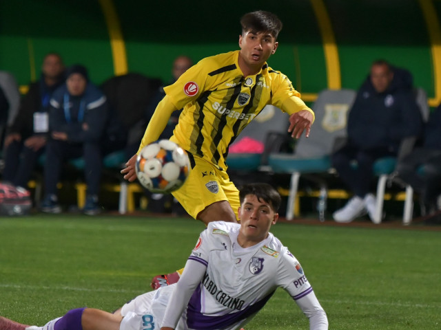 FC Argeș -off