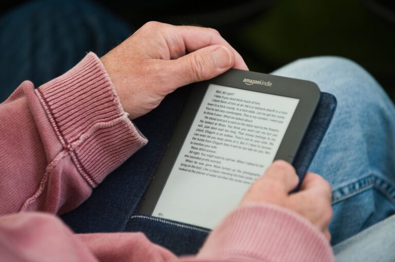Dispozitivele Kindle mai vechi rămân fără suport tehnic din partea Amazon