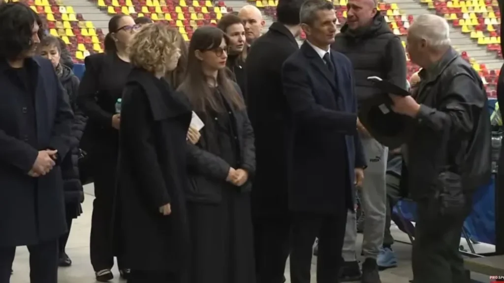 VIDEO Răzvan Lucescu, copleșit de emoții la plecarea din România: „Simt că am vorbit mult prea puțin cu el”