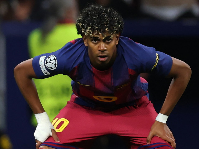 Lamine Yamal, UNIC în UEFA Champions League