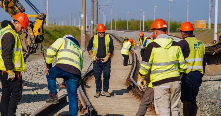 Încă 10 kilometri de cale ferată modernizată, cu fonduri PNRR, au fost dați în circulație în România