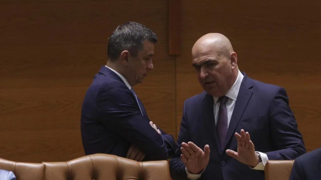 Ședința liderilor de organizații PNL. Bolojan, primele declarații după votul PSD / live text