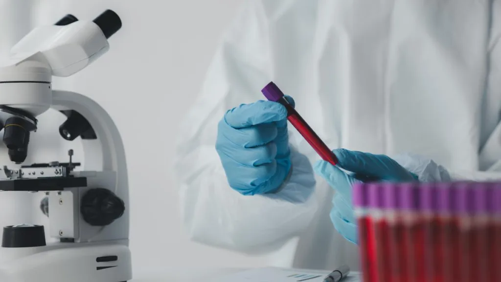 CNAS pregătește eliminarea plafoanelor pentru analizele de laborator. Ce trebuie să știe românii / video