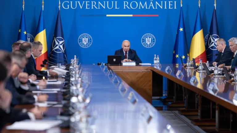 Guvernul și sindicatele, consultări privind noua lege a salarizării. Concluziile discuțiilor