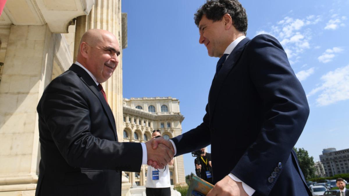 Mutare pe scena politică, după căderea Guvernului Bolojan la moțiunea AUR-PSD. Bogdan Chirieac anticipează pasul lui Nicușor Dan