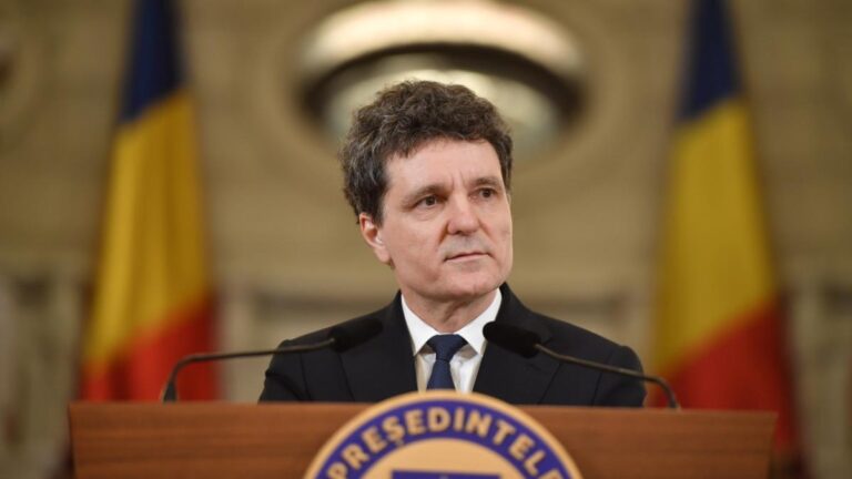 Bărbatul care l-a amenințat cu moartea pe Nicușor Dan a fost audiat. Cum și-a motivat gestul