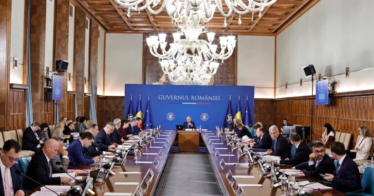 Reacțiile ironice ale românilor la criza politică și moțiunea PSD-AUR: „Acest băiat cu 11 clase urmează să decidă soarta țării”