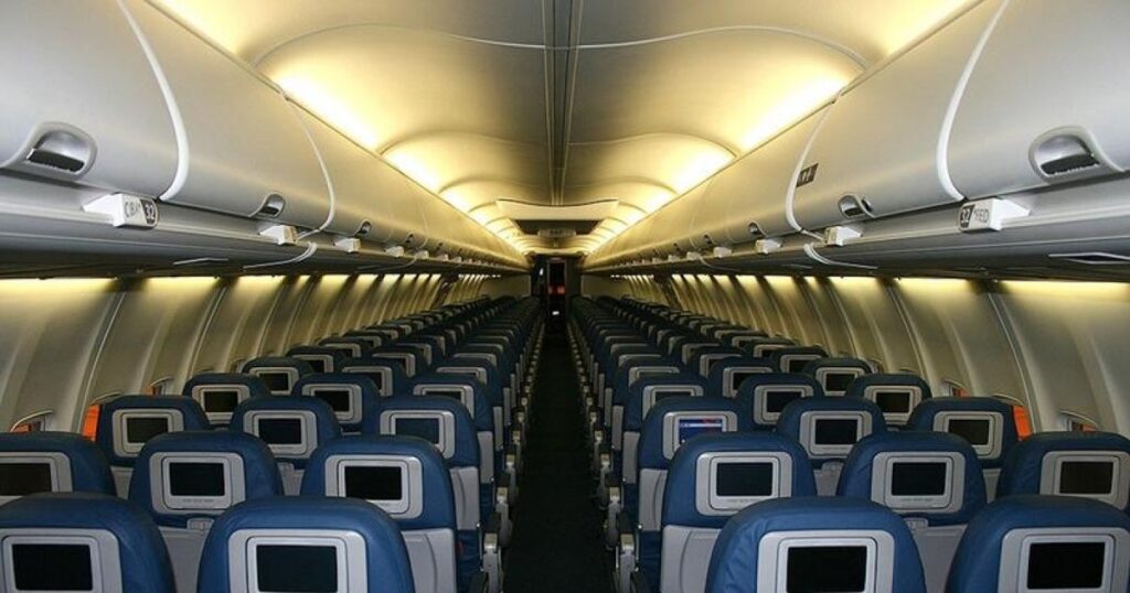 O companie aeriană a anulat toate zborurile, din cauza scumpirii kerosenului
