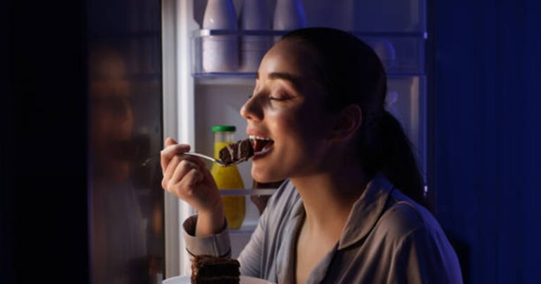 De ce unii oamenii se gândesc tot timpul la mâncare. Ce înseamnă ,,food noise”