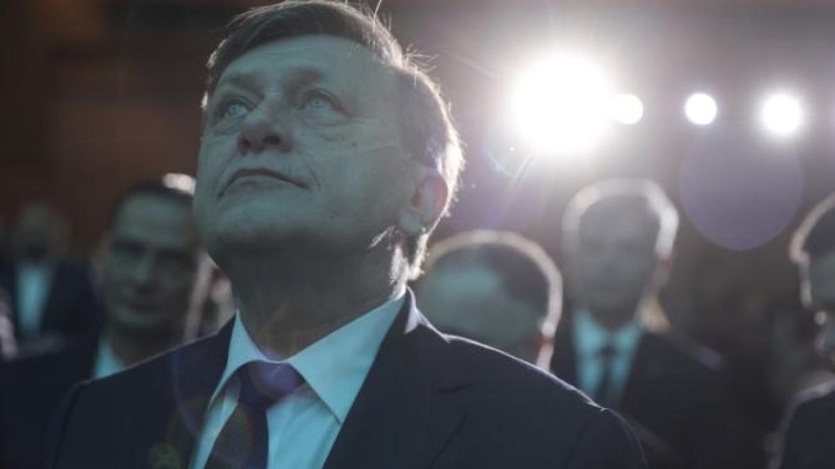 Crin Antonescu îl laudă pe Nicușor Dan: E pentru prima dată în istorie când se întâmplă așa ceva