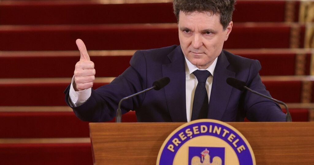 Nicușor Dan a anulat recepția oficială de Ziua Europei, dar s-a întâlnit la Cotroceni cu oamenii săi de încredere, voluntari şi loialişti